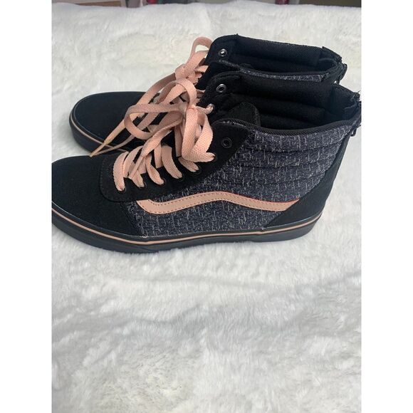 Vans high tops 5.5 pink and black with zipper back - Picture 5 of 8